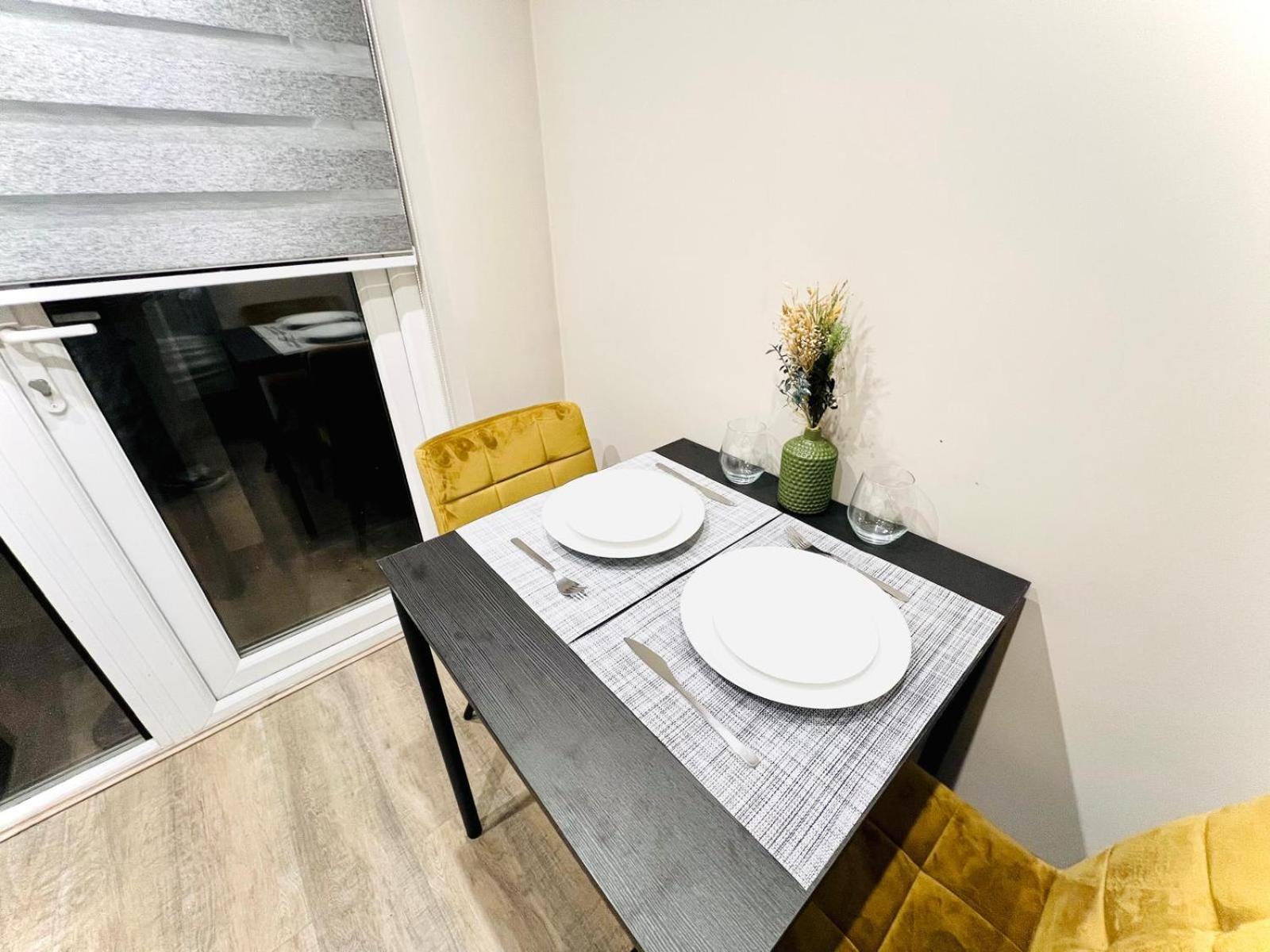 London 72 City Center Studio Top Location I 외부 사진
