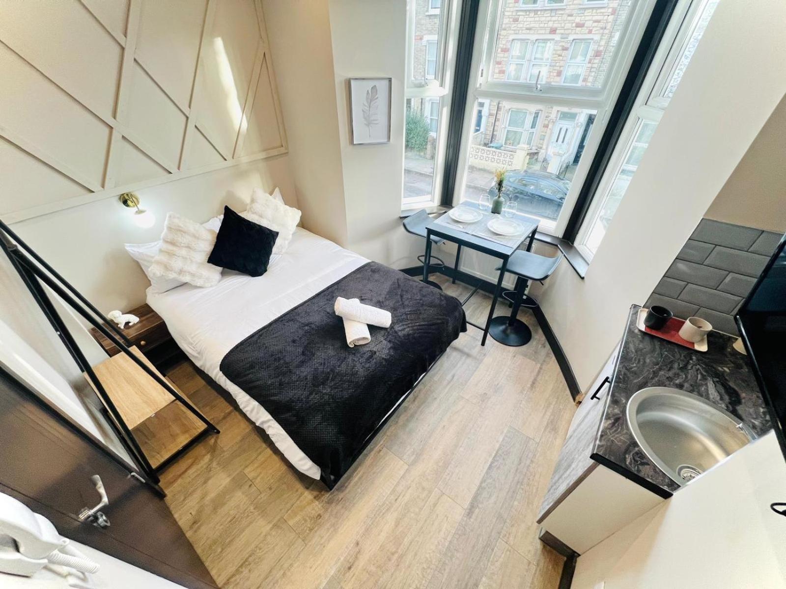London 72 City Center Studio Top Location I 외부 사진