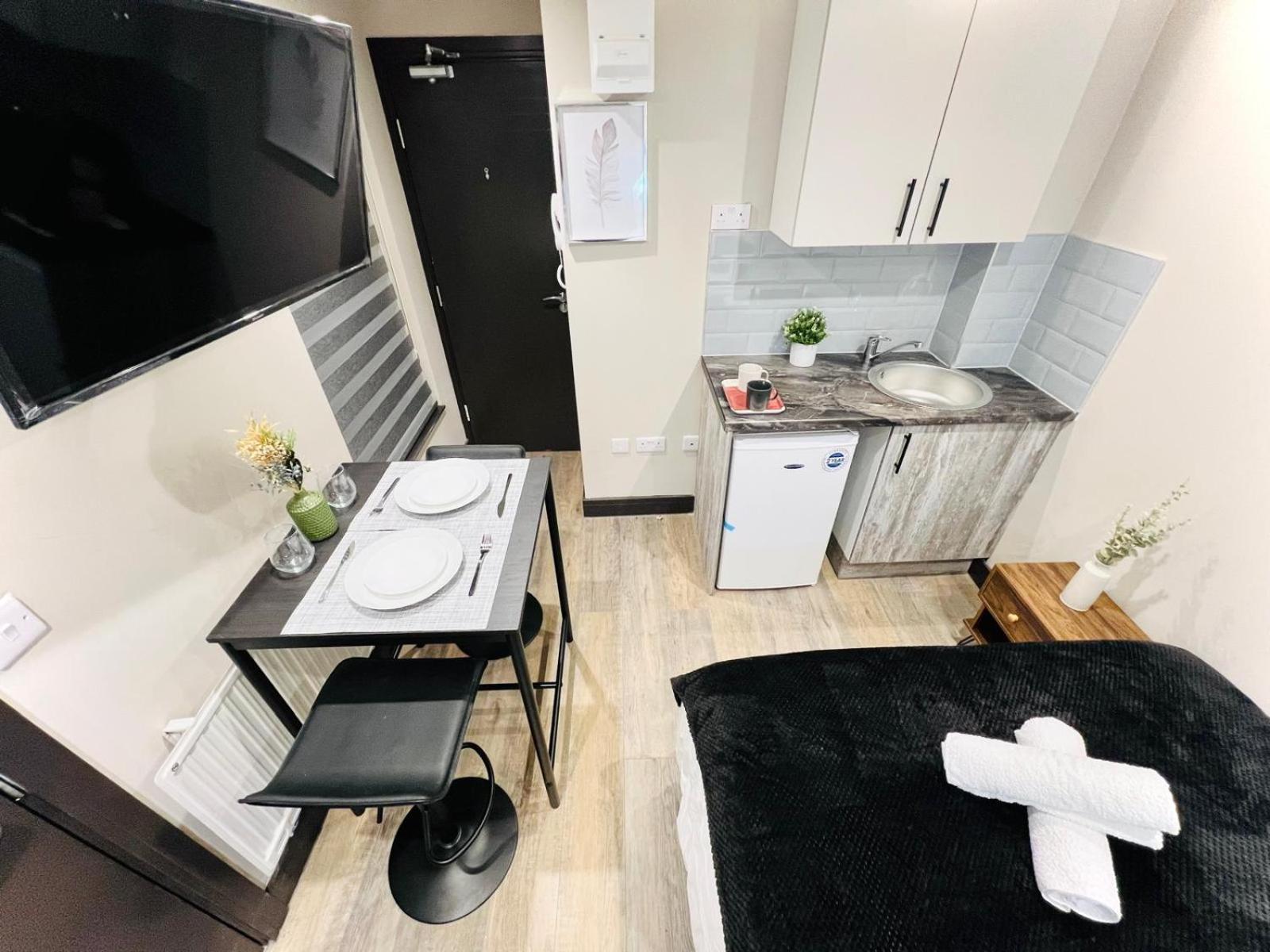 London 72 City Center Studio Top Location I 외부 사진